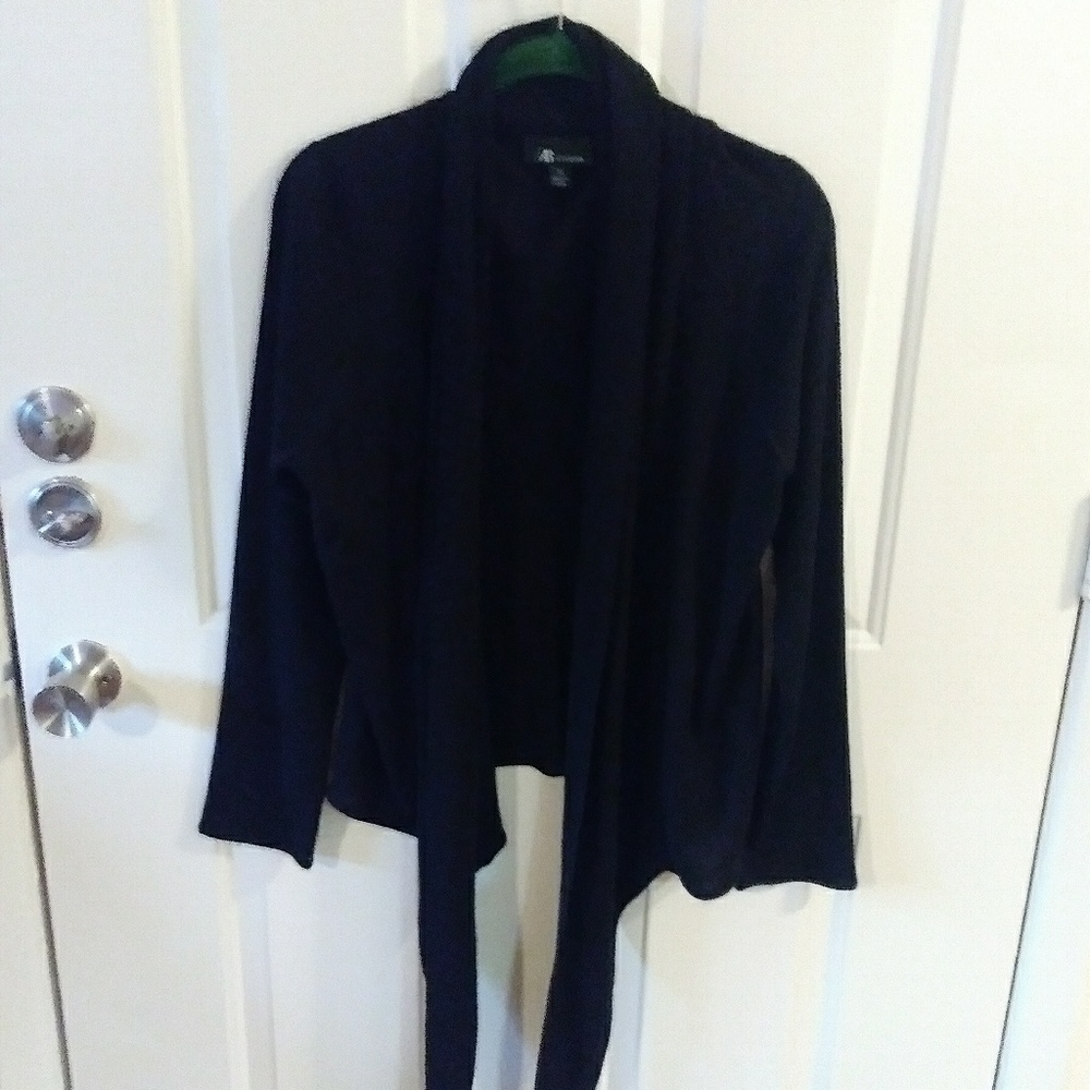 Long sleeve cover w/ tie up